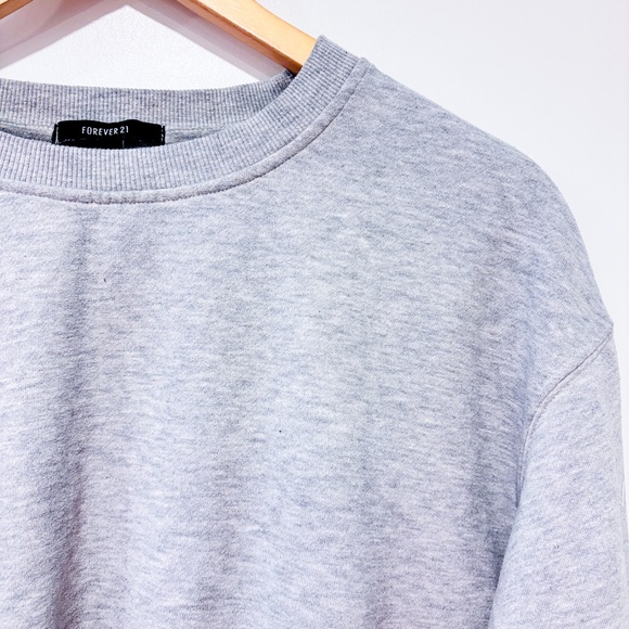 FOREVER21 Grey crewneck sweater - Picture 4 of 8
